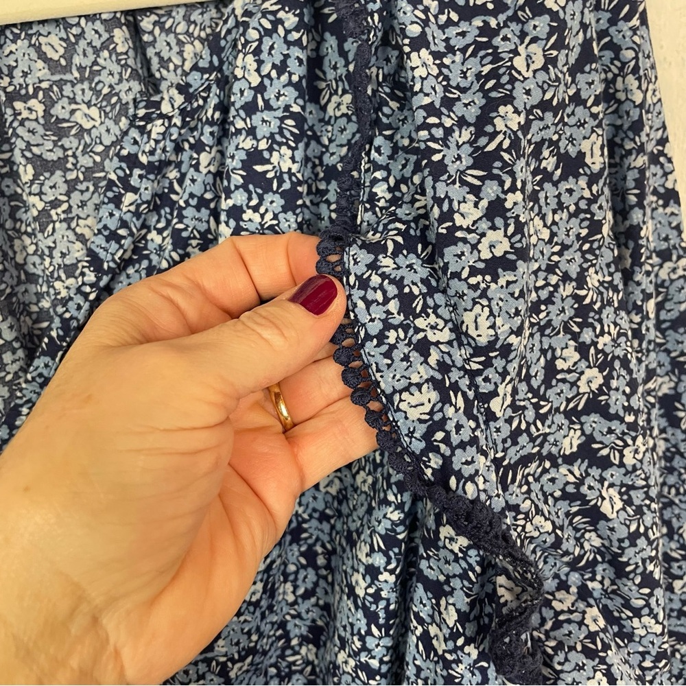 J. Crew V-Neck Popover Top Blue Floral Ruffles Balloon Sleeves Cottage Peasant L - Picture 3 of 13